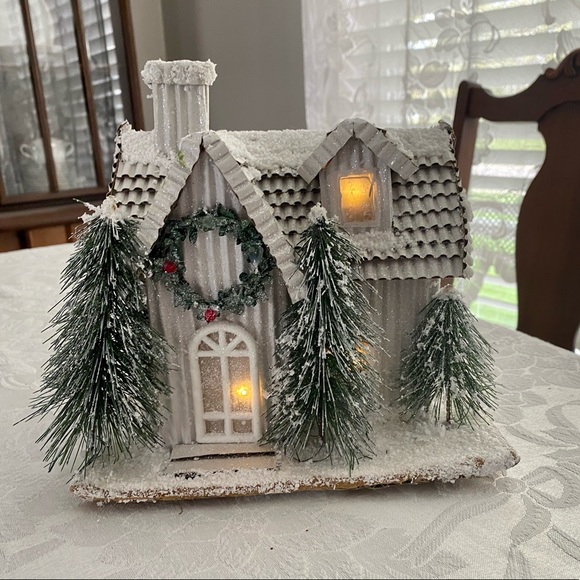Putz lighted glitter house